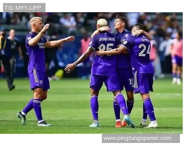 休斯顿队与明尼苏达联的激烈对决展现足球魅力与团队精神